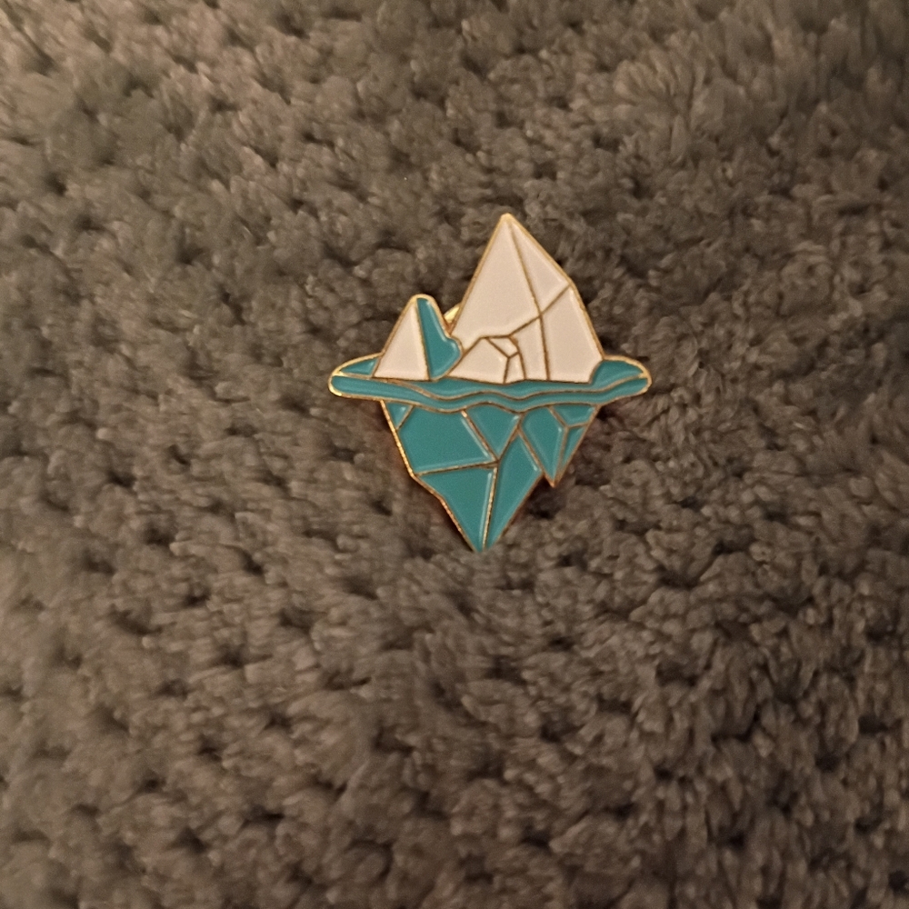 Geometric Iceberg Enamel Pin - White and Teal